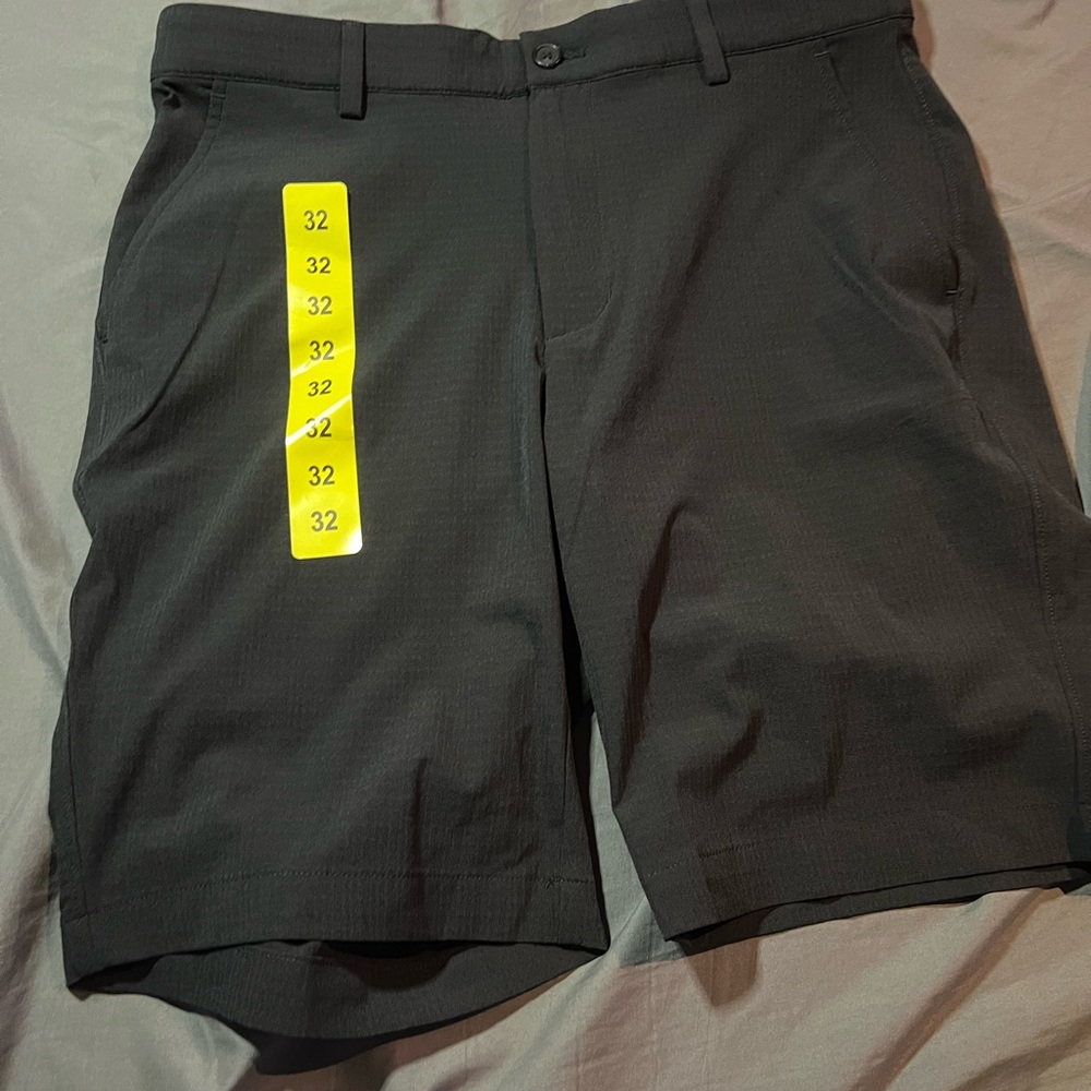 Men’s Black Golf Shorts